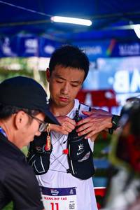 BIB: 160
                            <button type="button" onclick="openModal(22361293)" class="btn btn-primary btn-sm float-right btn-popup" data-toggle="modal" data-target=".modal-high-quality">
                        <i class="fas fa-shopping-cart"></i> Add to Cart
                    </button>
                                            <button type="button" onclick="isThisMe(22361293, true)" class="btn btn-success btn-sm float-right btn-popup btn-isme hidden" data-toggle="tooltip" data-placement="bottom" title="นี่คือรูปของคุณใช่ไหม คลิกที่นี่เพื่อเอาเข้าอัลบั้ม">
                        <i class="fas fa-plus"></i> Add to album
                    </button>
                    <button type="button" onclick="isThisMe(22361293, false)" class="btn btn-warning btn-sm float-right btn-popup btn-isnotme hidden">
                        <i class="fas fa-ban"></i> Remove from album
                    </button>